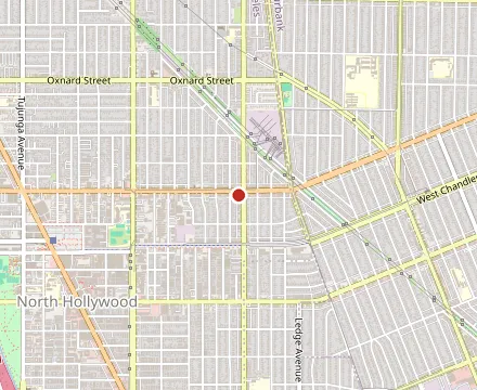 Map showing Tom's Burgers 7